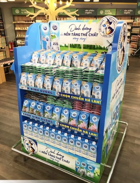 Permanent Displays 1 Diverse permanent displays showcasing retail products