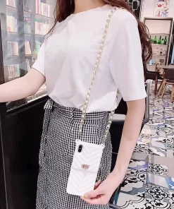 Hurtowy silikonowy portfel na iPhone’a z paskiem na łańcuszku – dostawca z Chin 11 chic chain strap iphone case 3